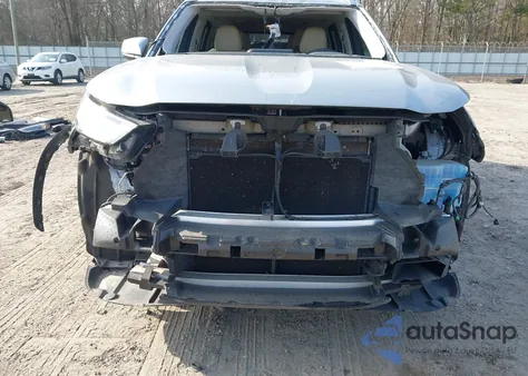 2020 Toyota Highlander Xle z USA, uszkodzony, nr VIN 5TDGZRAH3LS011671